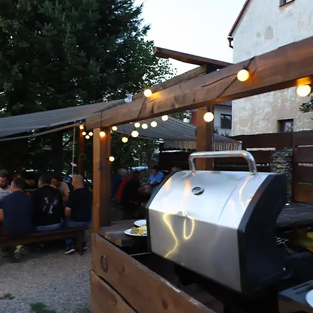 Bike Bistro A U Vsech Andelu Pensión *